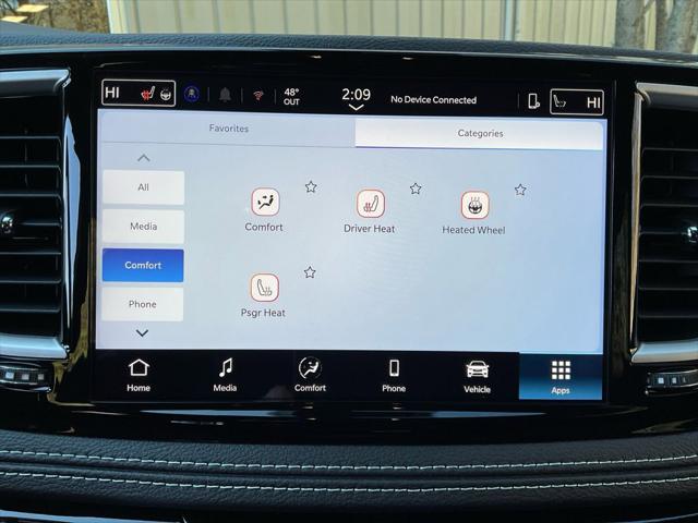2026 Chrysler Pacifica Select