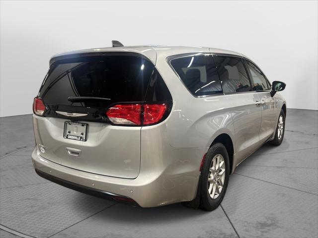 2026 Chrysler Voyager LX
