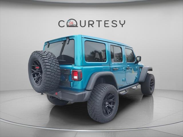 2025 Jeep Wrangler 4-Door Willys 4x4