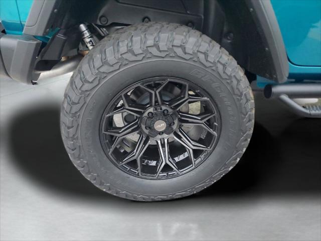 2025 Jeep Wrangler 4-Door Willys 4x4