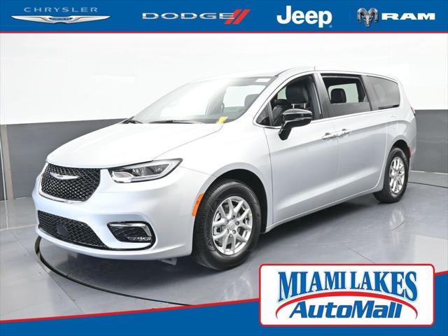 2026 Chrysler Pacifica PACIFICA SELECT