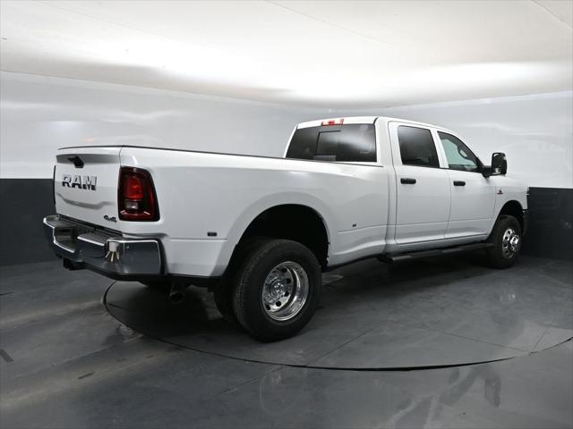 2026 RAM Ram 3500 RAM 3500 TRADESMAN CREW CAB 4X4 8 BOX