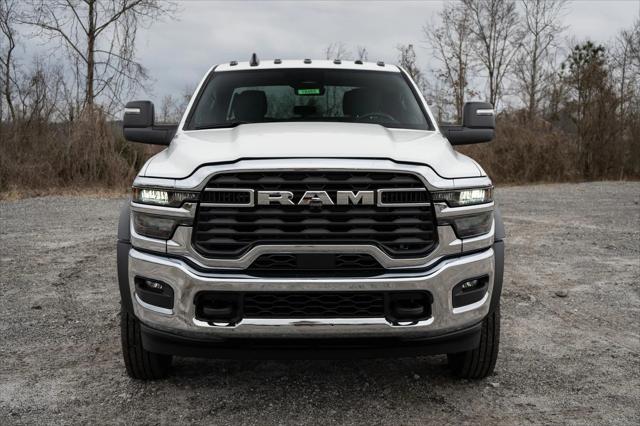 2026 RAM Ram 5500 Chassis Cab RAM 5500 TRADESMAN CHASSIS CREW CAB 4X4 84 CA