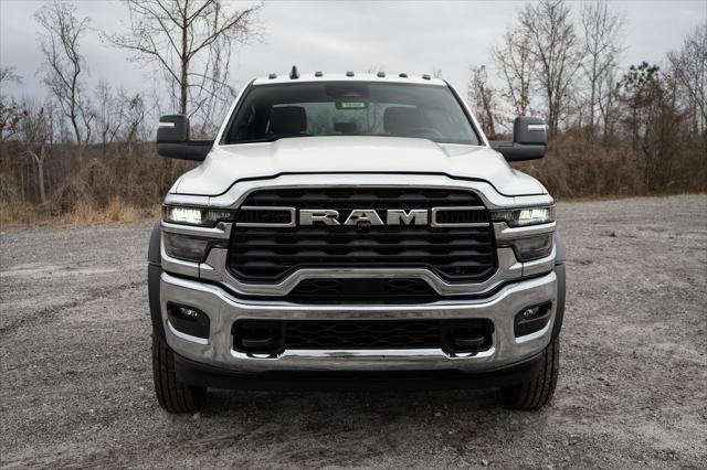 2026 RAM Ram 5500 Chassis Cab RAM 5500 TRADESMAN CHASSIS CREW CAB 4X4 84 CA