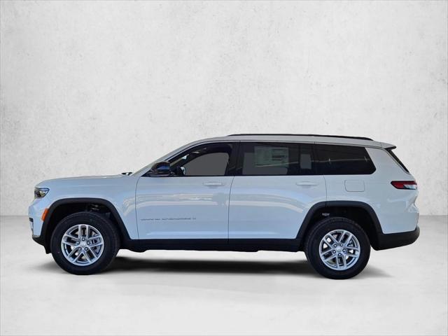 2026 Jeep Grand Cherokee Laredo 4x2