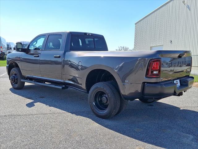 2026 RAM Ram 3500 RAM 3500 TRADESMAN CREW CAB 4X4 8 BOX