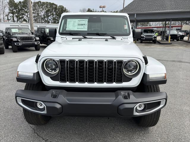 2026 Jeep Gladiator GLADIATOR SAHARA 4X4 2026 Jeep Gladiator GLADIATOR SAHARA 4X4