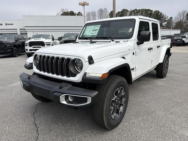 2026 Jeep Gladiator GLADIATOR SAHARA 4X4