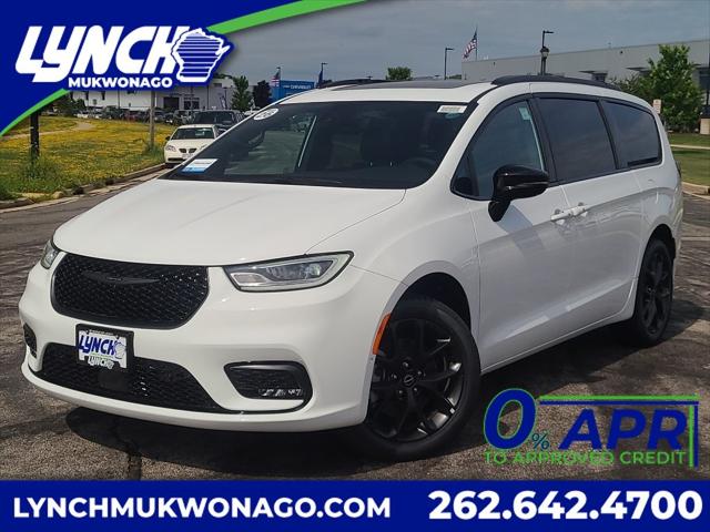 2026 Chrysler Pacifica Limited AWD for sale in Mukwonago, WI