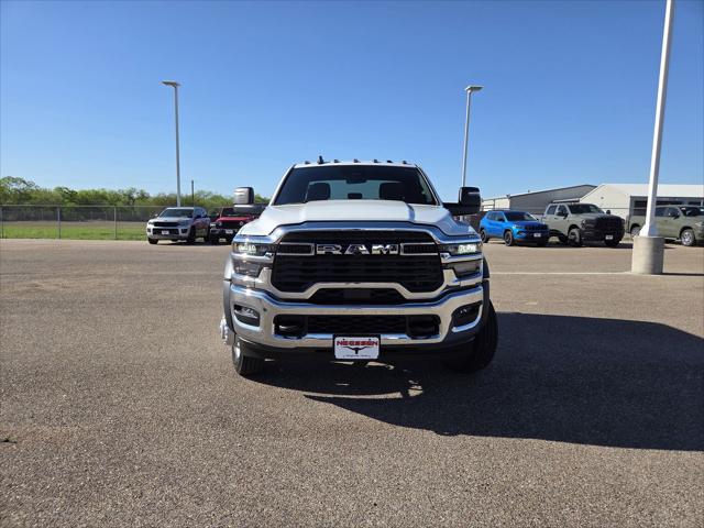 2026 RAM Ram 5500 Chassis Cab RAM 5500 TRADESMAN CHASSIS CREW CAB 4X4 84 CA