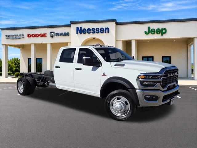 2026 RAM Ram 5500 Chassis Cab RAM 5500 TRADESMAN CHASSIS CREW CAB 4X4 84 CA