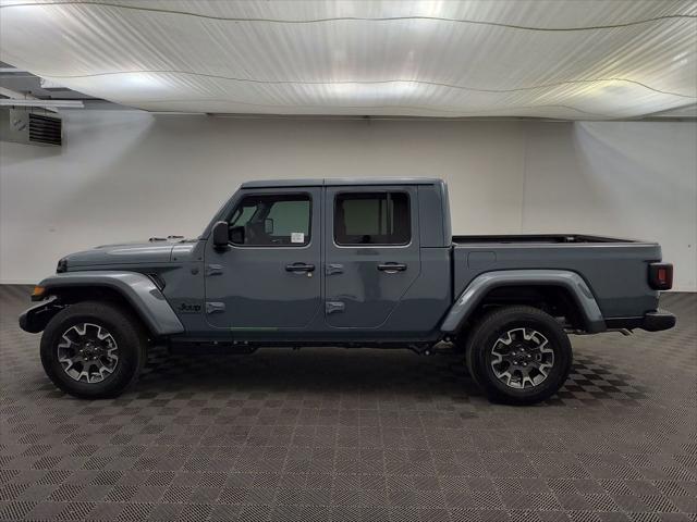 2026 Jeep Gladiator GLADIATOR SAHARA 4X4