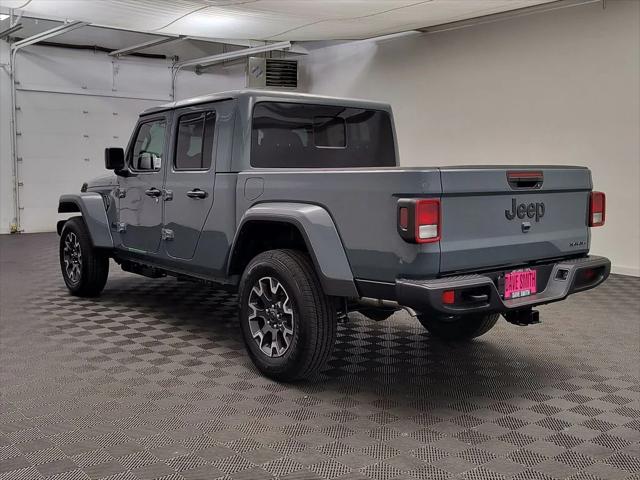 2026 Jeep Gladiator GLADIATOR SAHARA 4X4