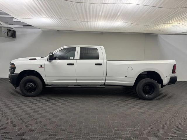 2026 RAM Ram 3500 RAM 3500 TRADESMAN CREW CAB 4X4 8 BOX