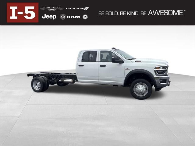 2026 RAM Ram 5500 Chassis Cab RAM 5500 TRADESMAN CHASSIS CREW CAB 4X4 84 CA