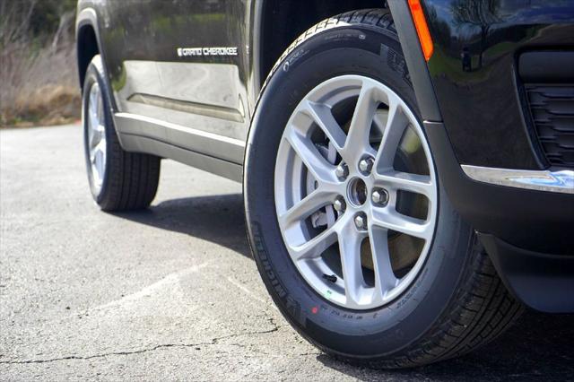 2026 Jeep Grand Cherokee GRAND CHEROKEE L LAREDO 4X2