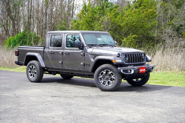 2026 Jeep Gladiator GLADIATOR SAHARA 4X4