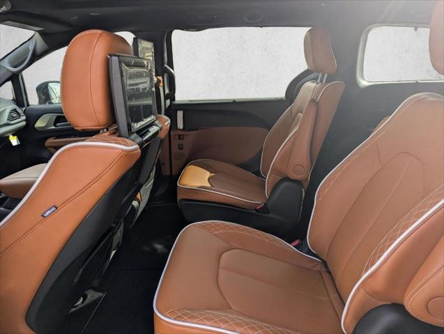2026 Chrysler Pacifica Pinnacle AWD