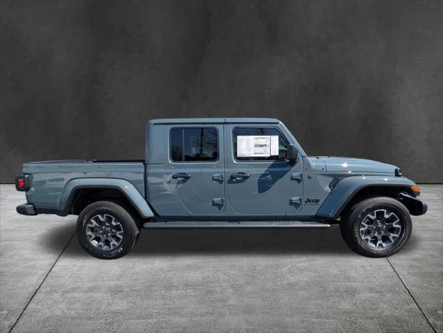 2026 Jeep Gladiator GLADIATOR SAHARA 4X4