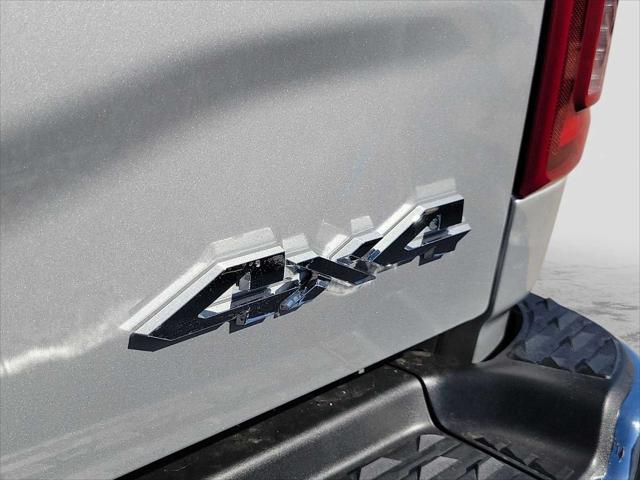 2026 RAM Ram 3500 RAM 3500 TRADESMAN CREW CAB 4X4 8 BOX