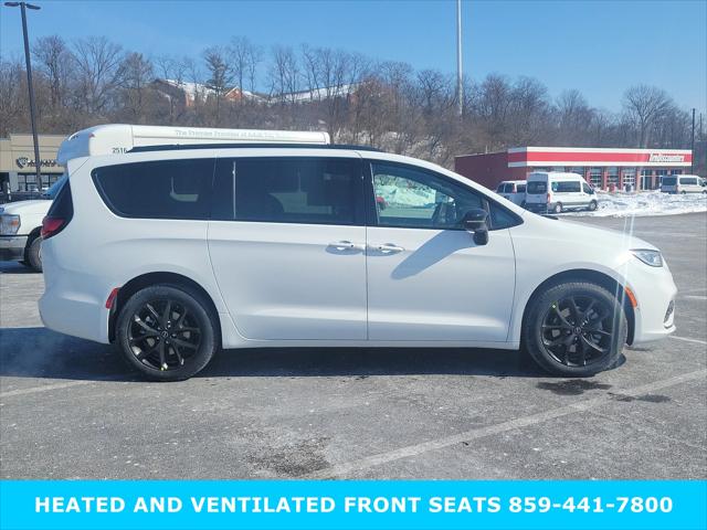 2026 Chrysler Pacifica PACIFICA LIMITED AWD