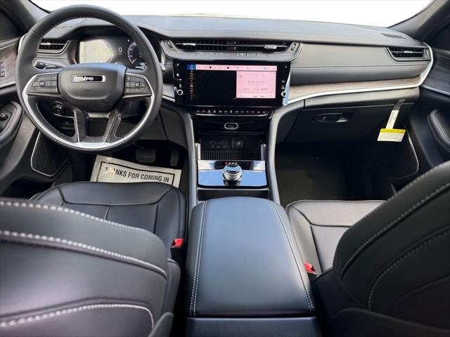 2026 Jeep Grand Cherokee Limited 4x2
