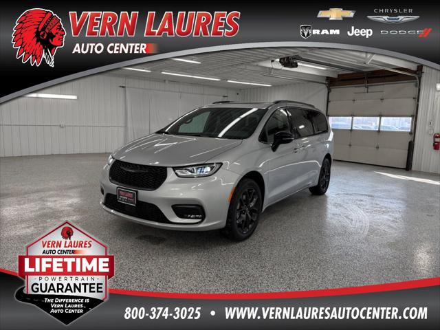 2026 Chrysler Pacifica PACIFICA LIMITED AWD