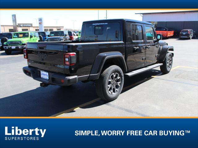 2026 Jeep Gladiator GLADIATOR SAHARA 4X4
