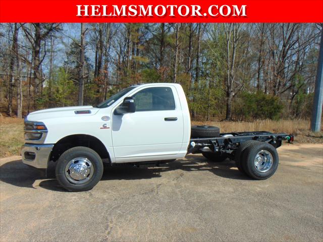 2026 RAM Ram 3500 Chassis Cab RAM 3500 TRADESMAN CHASSIS REGULAR CAB 4X4 60 CA