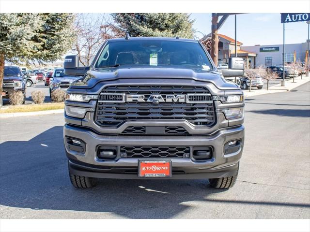 2026 RAM 3500 RAM 3500 BIG HORN CREW CAB 4X4 8 BOX