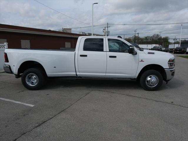 2026 RAM Ram 3500 RAM 3500 TRADESMAN CREW CAB 4X4 8 BOX