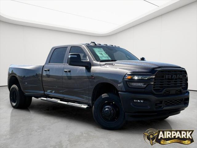 2026 RAM Ram 3500 RAM 3500 TRADESMAN CREW CAB 4X4 8 BOX