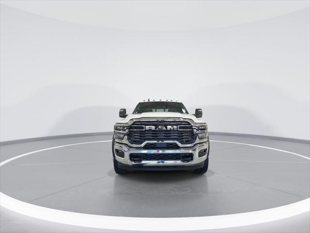 2026 RAM Ram 4500 Chassis Cab RAM 4500 TRADESMAN CHASSIS CREW CAB 4X4 84 CA