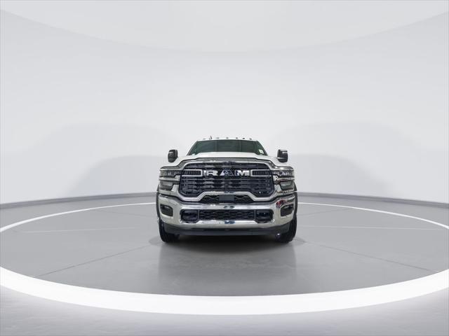 2026 RAM Ram 4500 Chassis Cab RAM 4500 TRADESMAN CHASSIS CREW CAB 4X4 84 CA