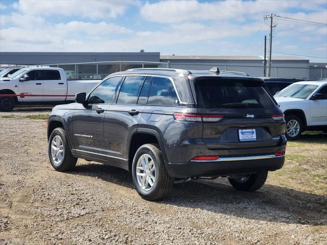 2026 Jeep Grand Cherokee GRAND CHEROKEE LAREDO 4X2 2026 Jeep Grand Cherokee GRAND CHEROKEE LAREDO 4X2