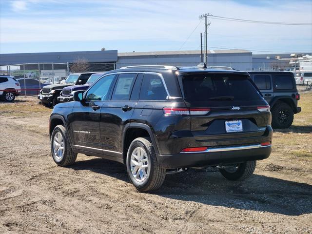2026 Jeep Grand Cherokee GRAND CHEROKEE LAREDO 4X2