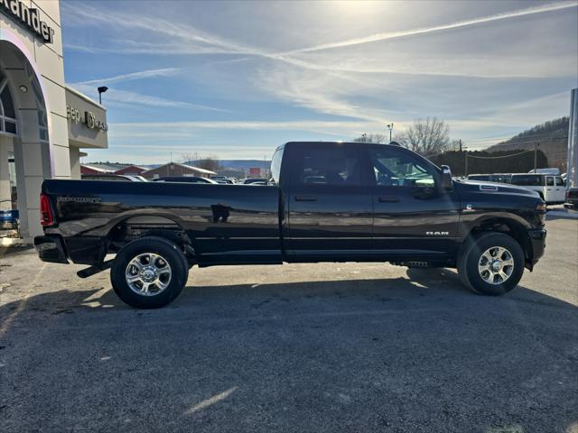 2026 RAM 3500 RAM 3500 BIG HORN CREW CAB 4X4 8 BOX 2026 RAM 3500 RAM 3500 BIG HORN CREW CAB 4X4 8 BOX