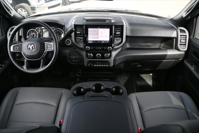 2026 RAM Ram 5500 Chassis Cab RAM 5500 TRADESMAN CHASSIS CREW CAB 4X4 60 CA