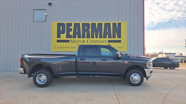 2026 RAM Ram 3500 RAM 3500 TRADESMAN CREW CAB 4X4 8 BOX