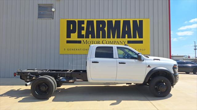 2026 RAM Ram 5500 Chassis Cab RAM 5500 TRADESMAN CHASSIS CREW CAB 4X4 60 CA