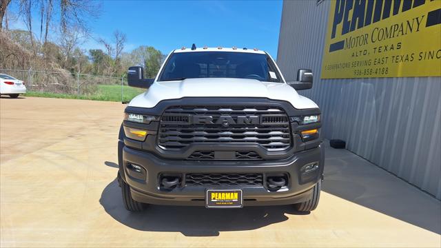 2026 RAM Ram 5500 Chassis Cab RAM 5500 TRADESMAN CHASSIS CREW CAB 4X4 84 CA