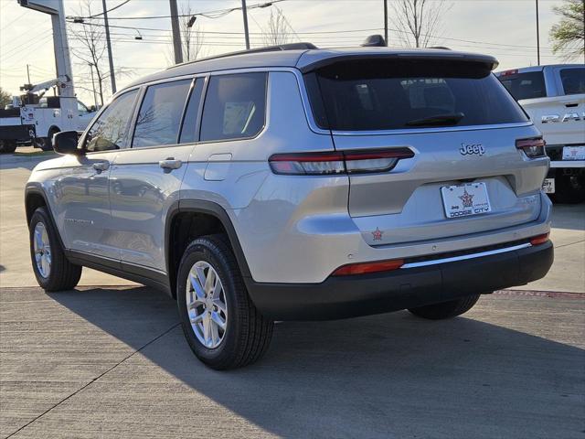2026 Jeep Grand Cherokee Laredo 4x2