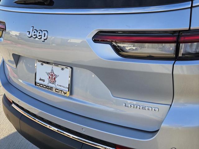 2026 Jeep Grand Cherokee Laredo 4x2