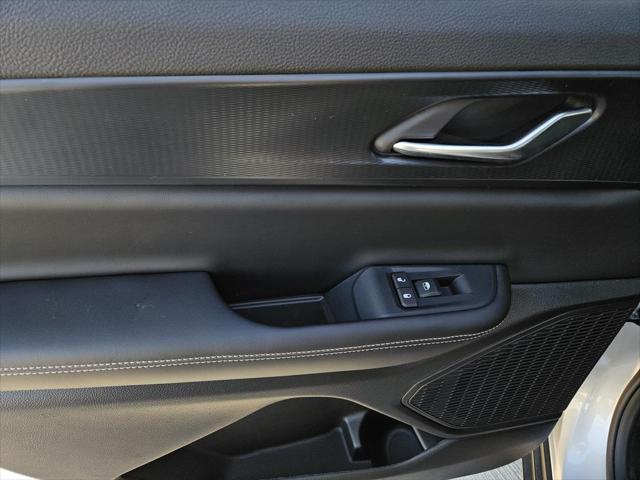2026 Jeep Grand Cherokee Laredo 4x2