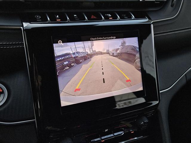 2026 Jeep Grand Cherokee Laredo 4x2
