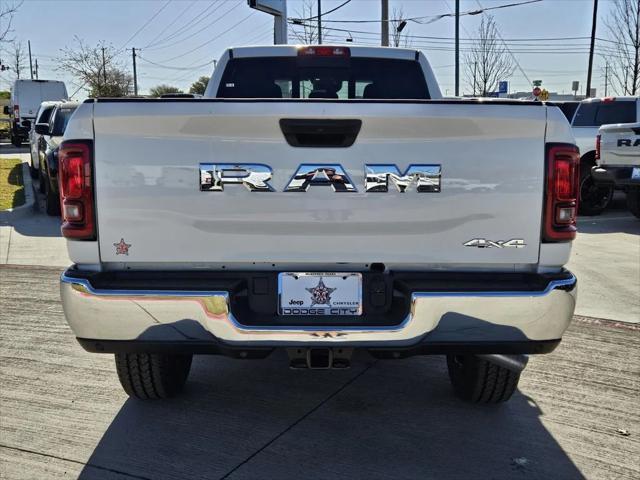 2026 Ram 2500 Tradesman Crew Cab 4x4 8' Box