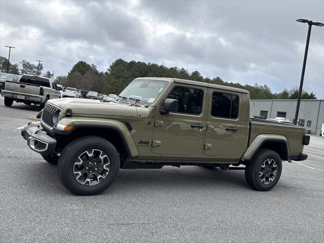 2026 Jeep Gladiator GLADIATOR SAHARA 4X4