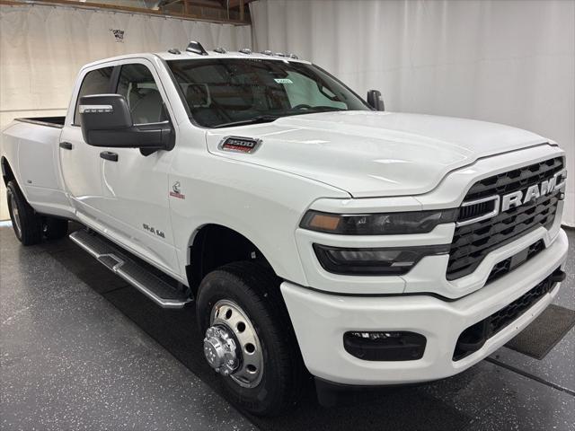 2026 RAM 3500 RAM 3500 BIG HORN CREW CAB 4X4 8 BOX