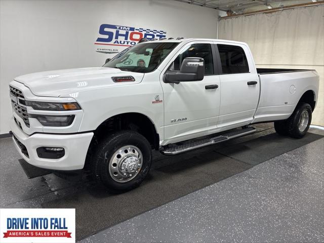 2026 RAM 3500 RAM 3500 BIG HORN CREW CAB 4X4 8 BOX