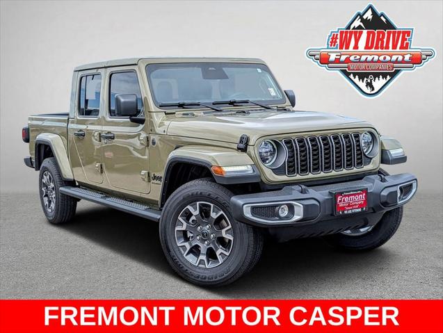 2026 Jeep Gladiator GLADIATOR SAHARA 4X4